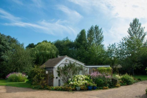 Peaceful, country setting in Suffolk, near coast